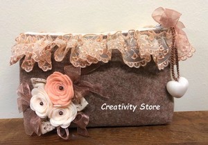 Pochette con Pizzo