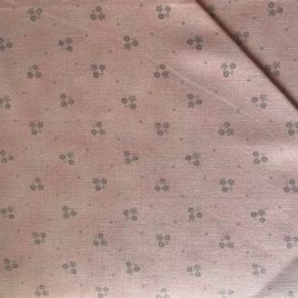 Tessuto rosa con fiorellini grigi